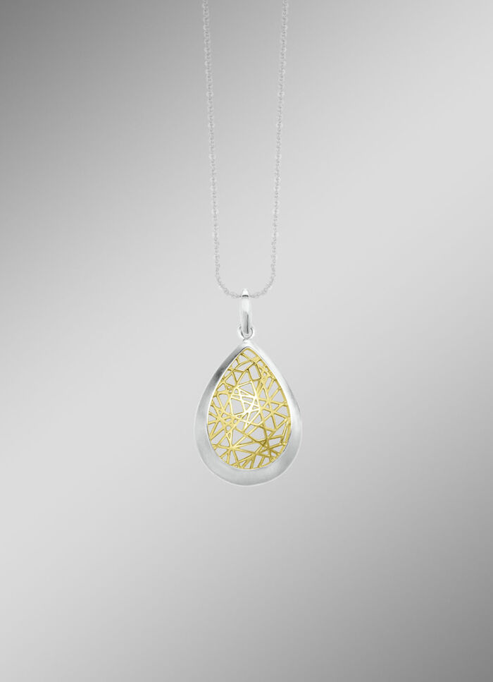 Tropfenförmiger Anhänger mit raffiniertem Bicolor-Design 