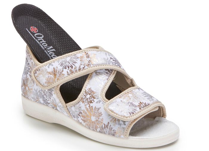 Sandale mit gl&auml;nzendem Druck ECRU