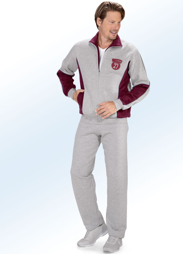 Freizeitanzug mit zwei Hosen 
