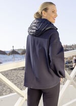 Jacke in trendaktuellem Materialmix 