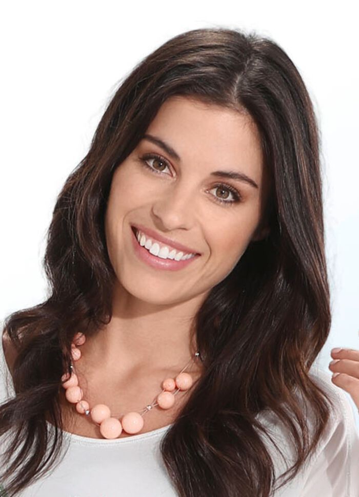 H&uuml;bsche Halskette mit pfirsichfarbenen Kugeln 