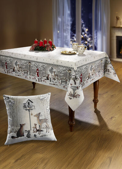 Tisch- und Raumdekoration mit Winterlandschaft 