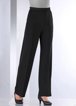 Hose in modischer Weite 