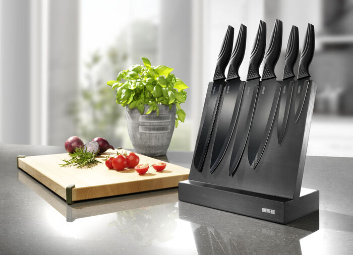 Messerblock, 7-teilig, mit extra scharfen Titanmessern 