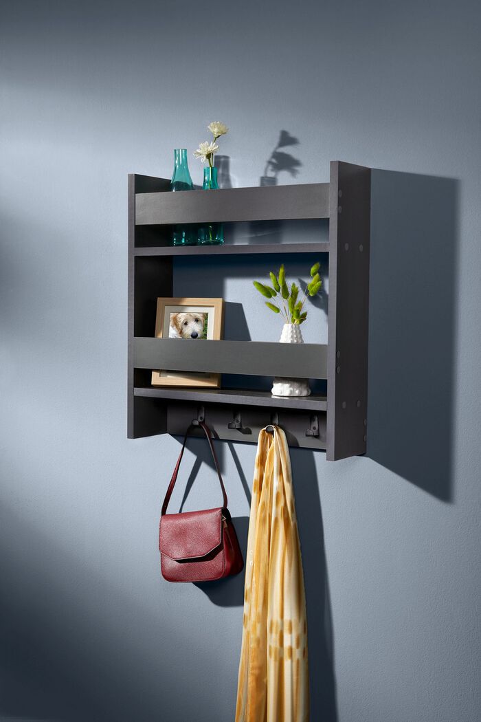 Funktionales Wandregal 