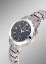 Master Time Funk Damenuhr aus Titan 