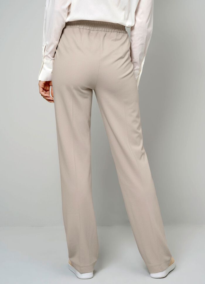 Hose mit B&uuml;gelfalten 