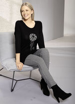 H&uuml;bsches Shirt mit aufwendiger Applikation 