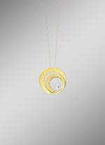 Edler Anhänger mit Brillant 