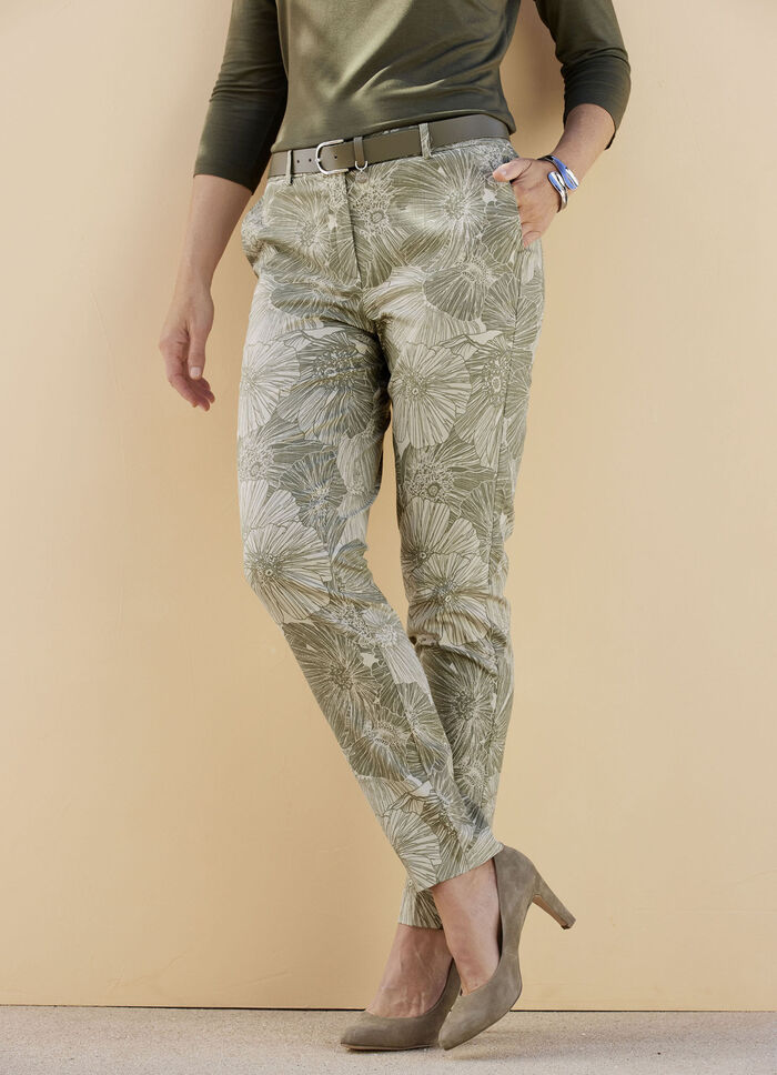 Hose mit floraler Dessinierung 