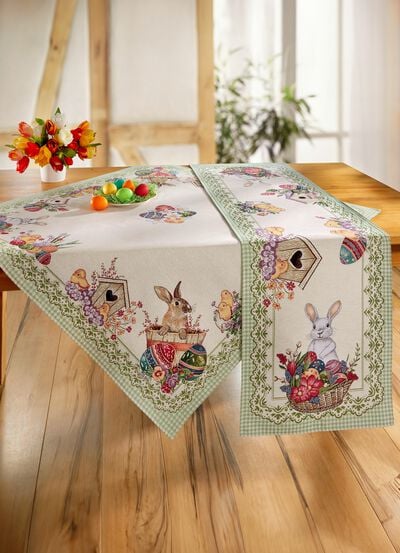 Tisch- und Raumdekoration mit Ostermotiv 