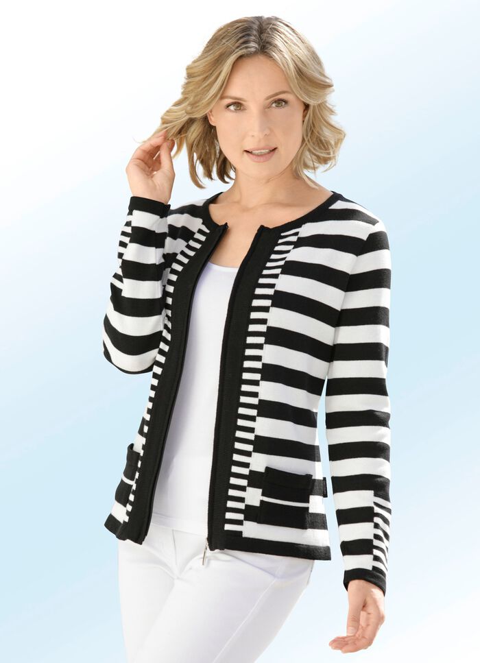 Strickjacke in dekorativem Streifendessin 
