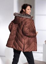 Jacke mit abnehmbarer Kapuze 