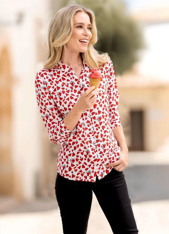 Bluse mit Herzchen 