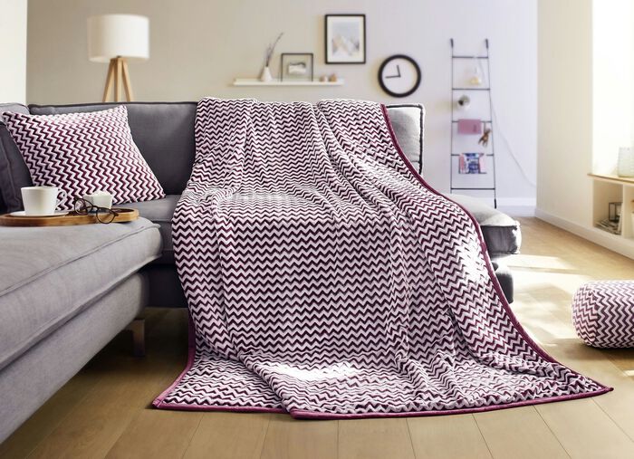 Wende-Wohnaccessoires in  trendiger Wellenoptik BEERE