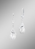 Wundervolle Ohrringe in Tropfenform 