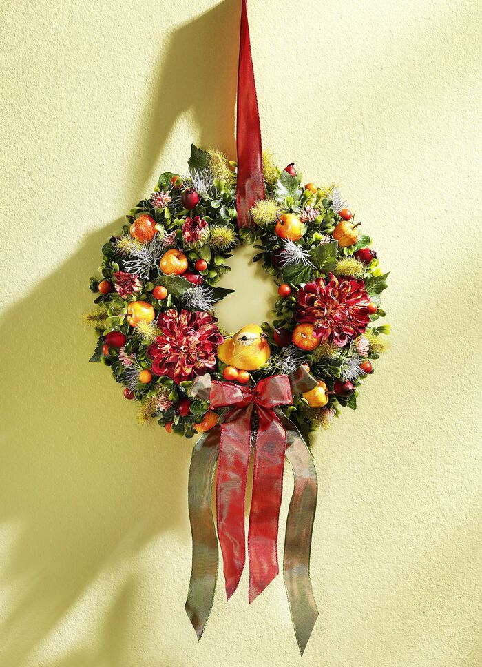 Wandkranz in herbstlichen Farben 