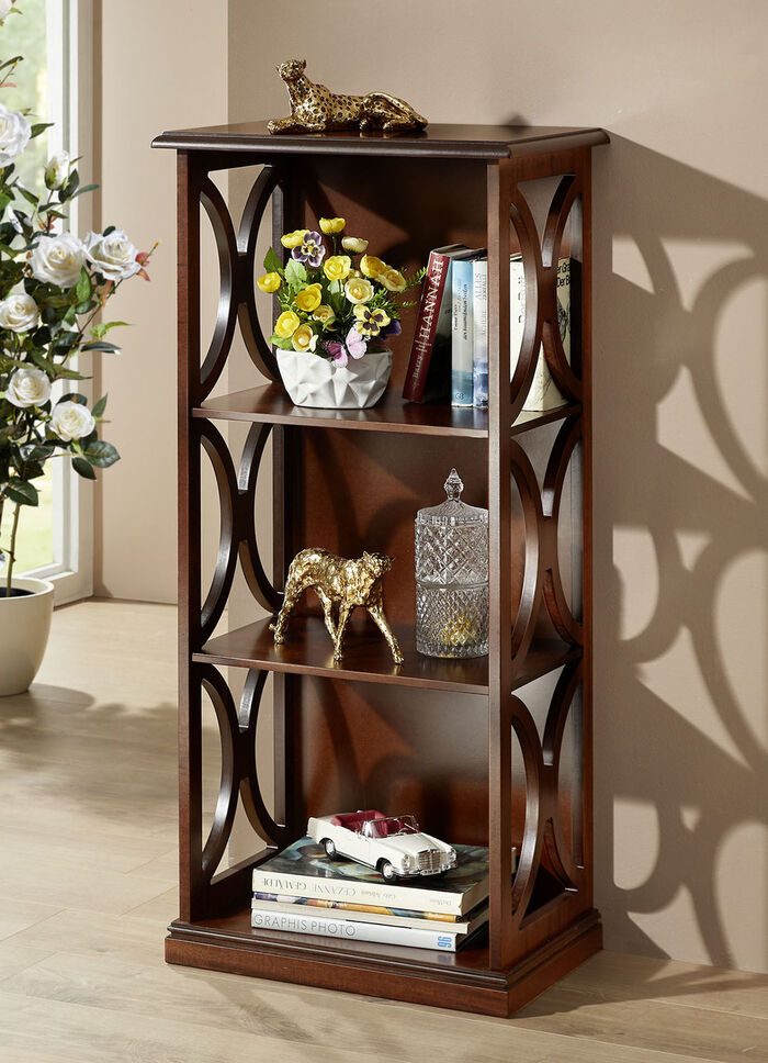 Regale mit italienischem Charme 