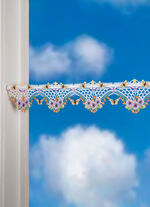 Stangendeko mit h&uuml;bschen Stiefm&uuml;tterchenmotiven 