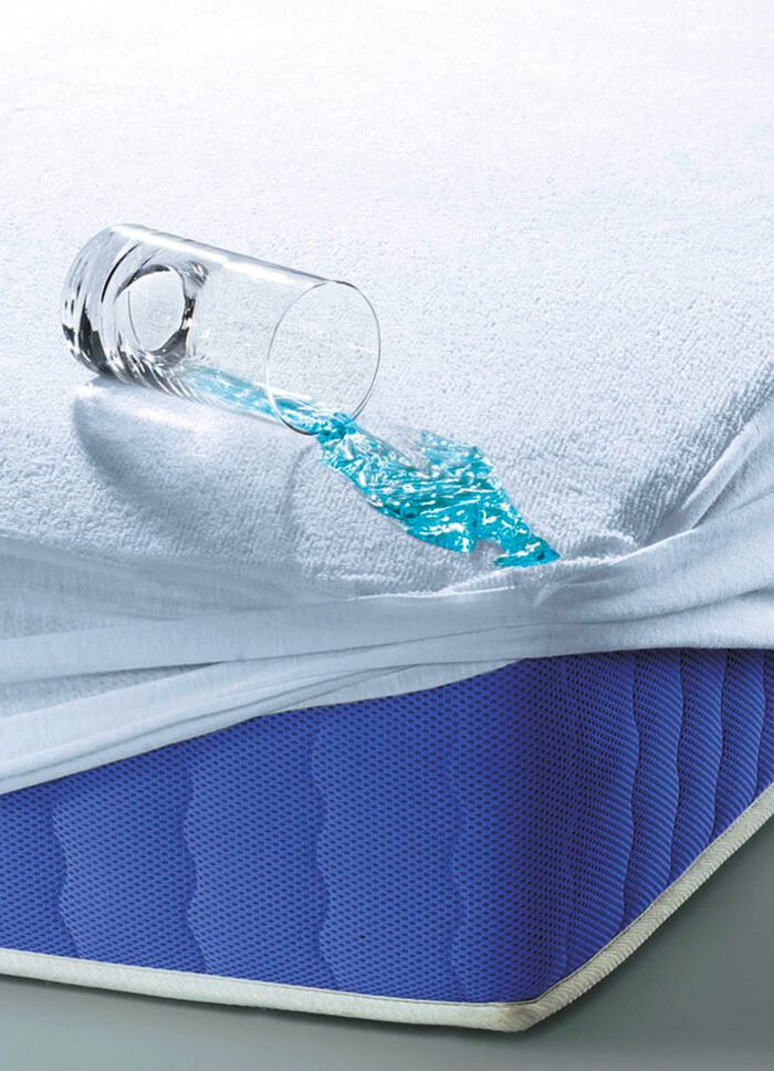 Hochatmungsaktive, antibakterielle Inkontinenz-Spannbettt&uuml;cher MINT