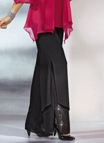 Doppellagig gearbeitete schwarze Hose SCHWARZ