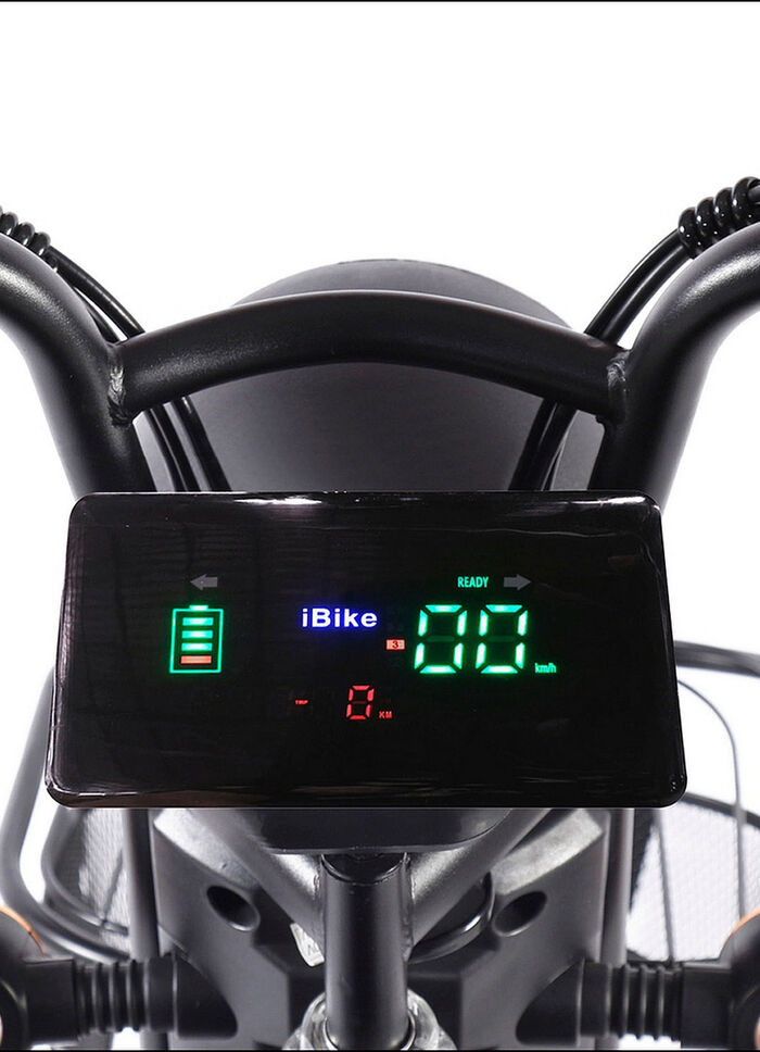 3-Rad Elektromobil im Stil eines Kompaktrollers ROT