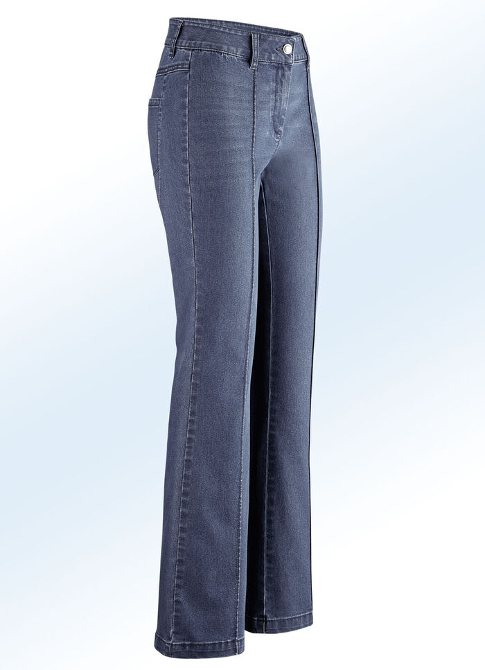 Jeans in angesagter Boot Cut-Form JEANSBLAU