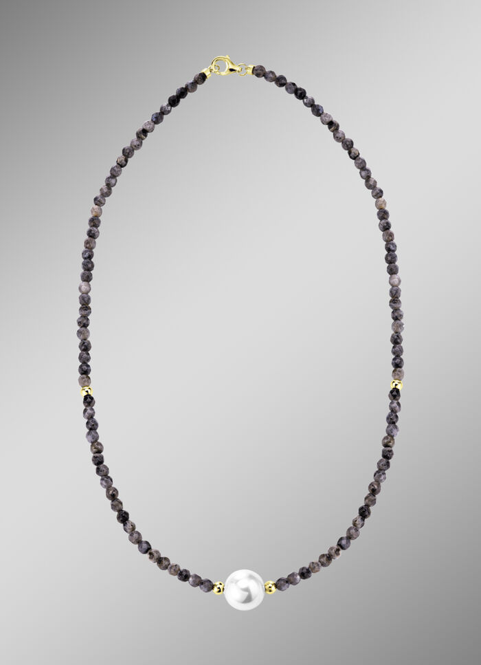 Halskette mit Perlenschimmer und Edelsteinglanz 