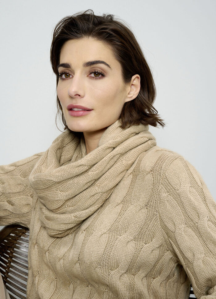 Pullover mit Loop und mit Kaschmir 