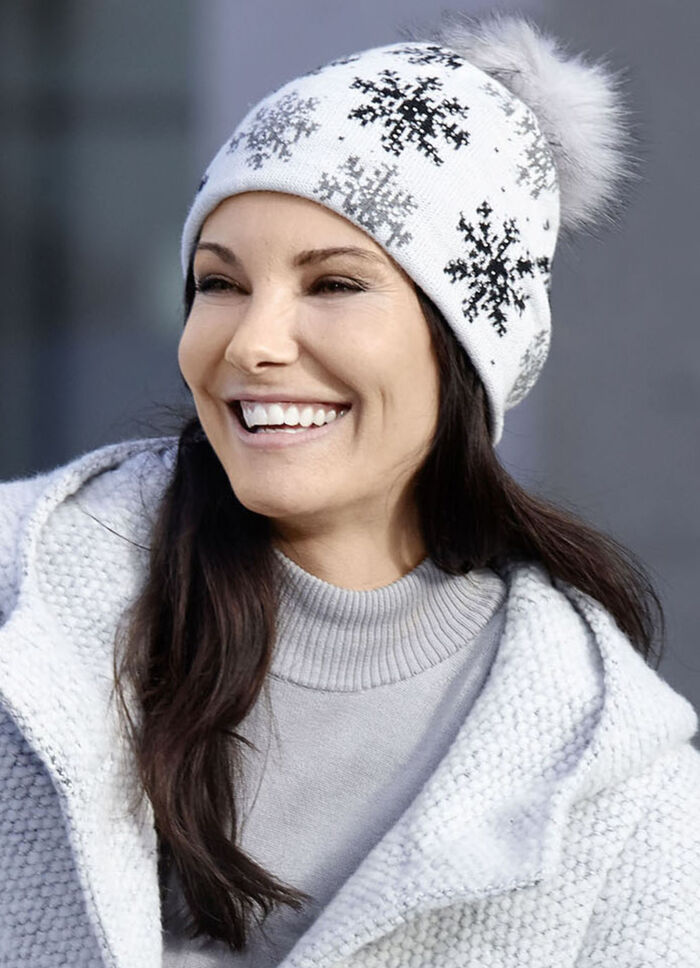 Trendige Damen-Mütze, mit Schneeflocken-Dessin WEISS