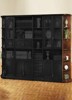 Teilmassive M&ouml;belserie mit Echtholzfurnier 