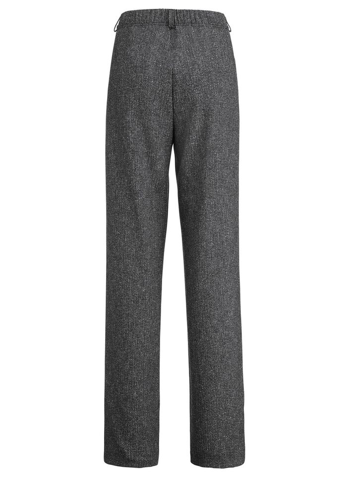 Hose in modischer Weite 