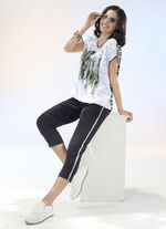 Allover gemustertes Shirt mit Kontrastdruck 