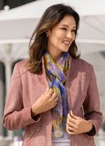 Schal mit Bl&uuml;tendessin 