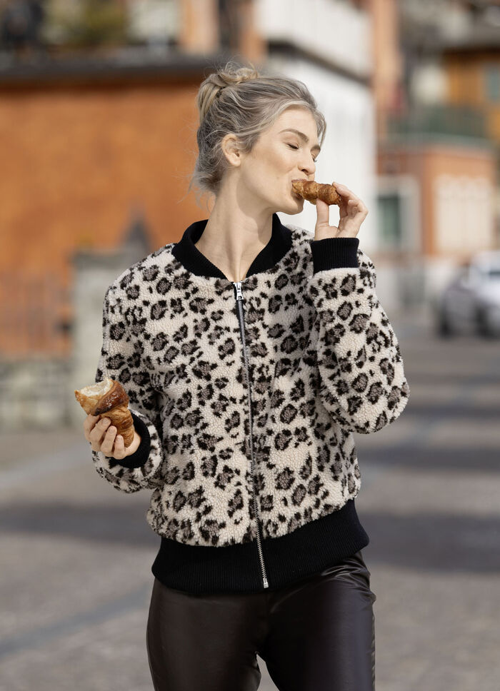 Kurzjacke aus Teddyplüsch 