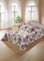 Tagesdecke und Kissenbez&uuml;ge mit Rosen- Motiven BUNT