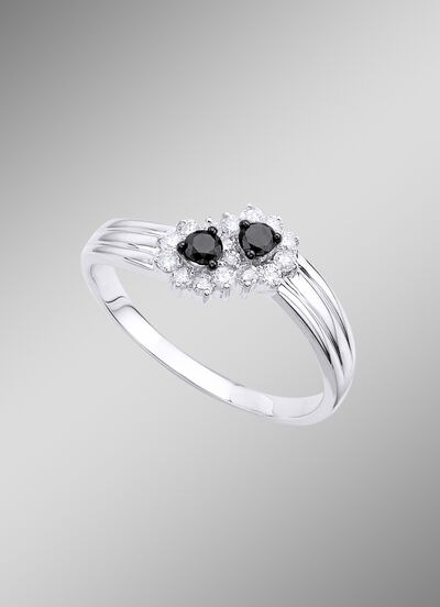 Bildschöner Damenring mit 16 Diamanten 