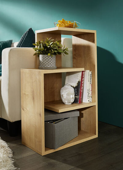 Beistelltisch, auch als Bücherregal nutzbar 