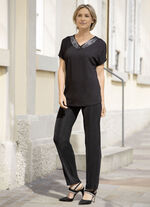 Shirt mit breiter, strassverzierter Blende 