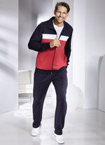 Freizeitanzug mit Nahttaschen 