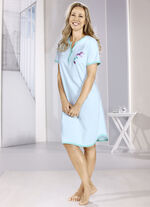 Zweierpack Nachthemden, Knielang mit Knopfleiste und kurzen Ärmeln 