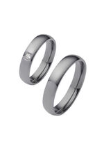 Glänzender Trauring aus Tantal 