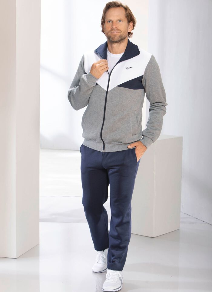 Freizeitanzug mit Seitentaschen 