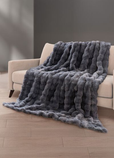 Wohnaccessoires in 3D-Bubble-Optik 