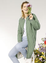 Kurzmantel mit Druckknöpfen an den Seitenschlitzen 