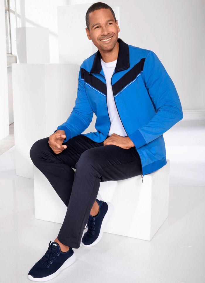 Freizeitanzug mit Seitentaschen 