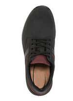 Schn&uuml;rschuh aus Rind-Nubukleder mit Nappaleder-Bes&auml;tzen 