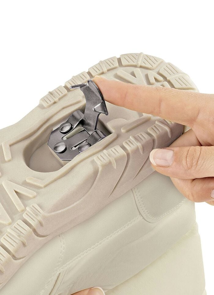 WALKMAXX &reg; Damen-Thermostiefel mit Eiskralle 