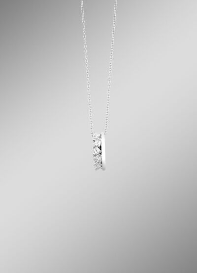 Moderner Anh&auml;nger mit synth. Zirkonia und Ankerkette 