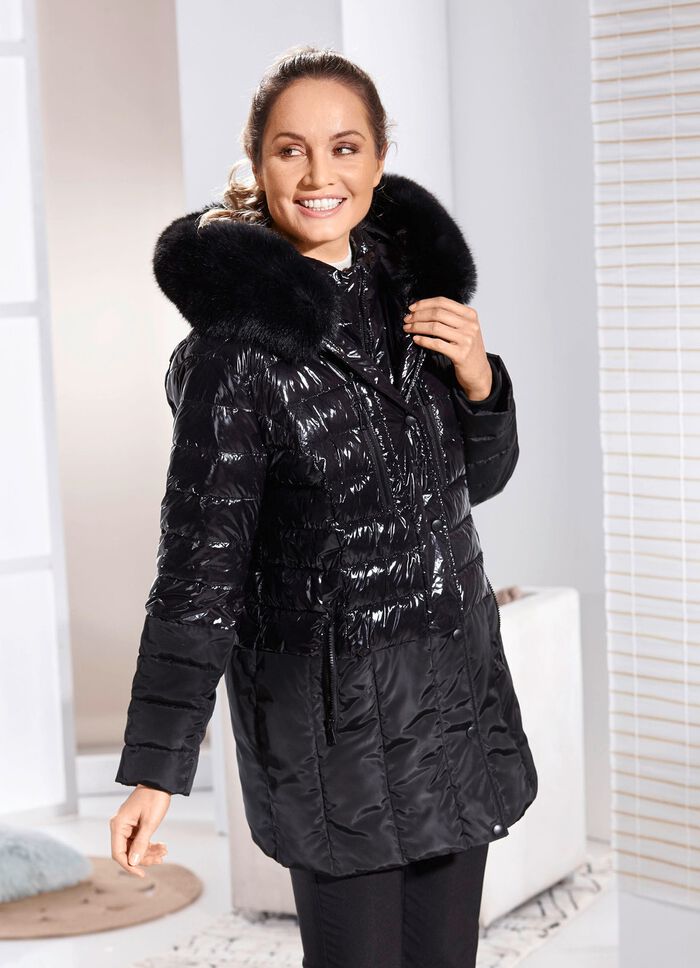 Jacke im angesagten Materialmix 